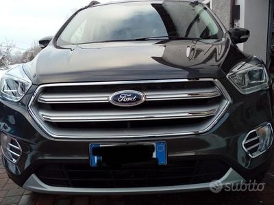 Usata Ford Kuga 120 CV (88 kW) 2019 Grigio SUV