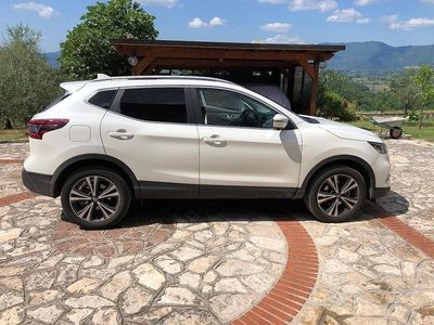 Gebraucht Nissan Qashqai 116 PS (85 kW) 2018 Weiß SUV
