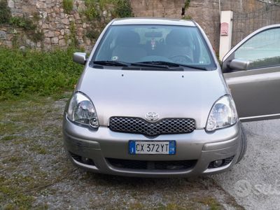 usata Toyota Yaris 1.4d 2005