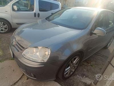 Usata VW Golf IV 140 CV (102 kW) 2006 Grigio Berlina