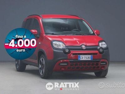 Usado Fiat Panda Cross Cross 70 HP (51 kW) 2024 Vermelho Citadino