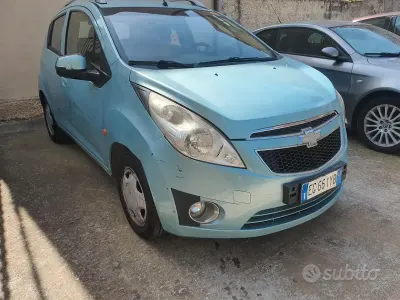 Begagnad Chevrolet Spark 68 HK (50 kW) 2011 Blå Halvkombi
