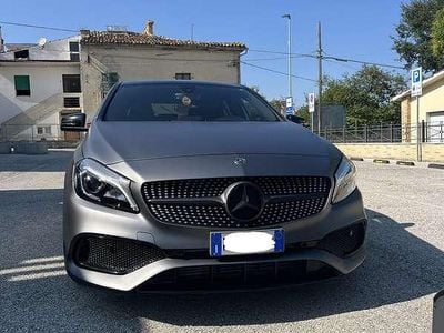 Usata Mercedes A180 Premium 109 CV (80 kW) 2017 Grigio Berlina