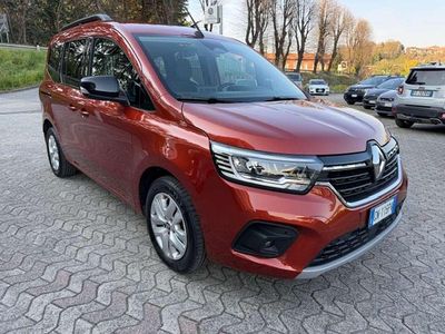 Usata Renault Kangoo 116 CV (85 kW) 2023 Terracotta Monovolume
