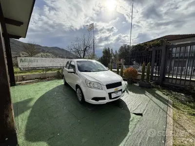 Usata Chevrolet Aveo 84 CV (61 kW) 2010 Bianco Berlina