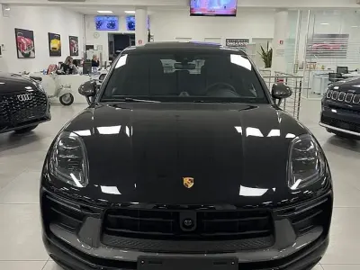 Usata Porsche Macan T 265 CV (194 kW) 2023 Nero SUV