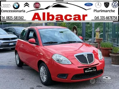 Usata Lancia Ypsilon 60 CV (44 kW) 2010 Arancione Utilitaria