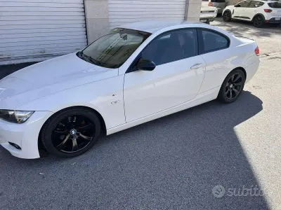 Usata BMW 320 M Sport 177 CV (130 kW) 2007 Bianco Coupé