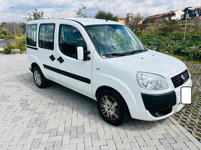 Begagnad Fiat Doblò 75 HK (55 kW) 2007 Vit Minibuss