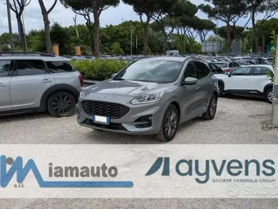 Usata Ford Kuga ST-Line 120 CV (88 kW) 2022 Grigio SUV