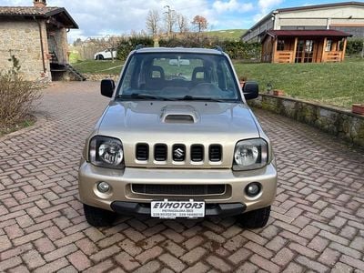 Usata Suzuki Jimny 65 CV (47 kW) 2005 Oro SUV