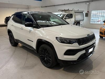Usata Jeep Compass 240 CV (176 kW) 2023 Bianco metallizzato SUV