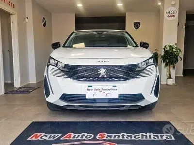 Usata Peugeot 3008 Allure 131 CV (96 kW) 2022 Bianco SUV