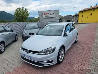Usata VW Golf VII Sport 116 CV (85 kW) 2018 Bianco Berlina