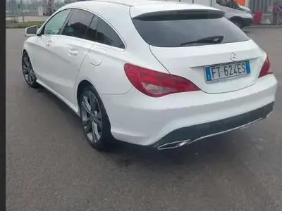 Usata Mercedes CLA180 Shooting Brake Premium 109 CV (80 kW) 2017 Station wagon