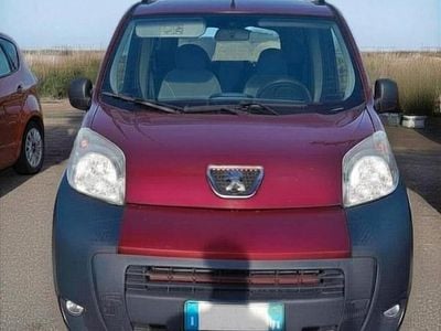 Usata Peugeot Bipper Outdoor 70 CV (51 kW) 2009 Rosso Monovolume
