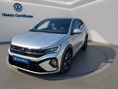 Usata VW Taigo R-line 116 CV (85 kW) 2025 Argento met SUV