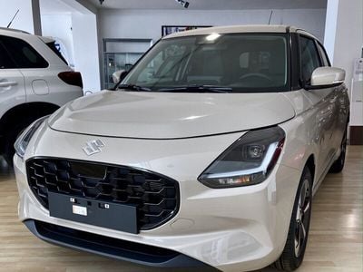 Usata Suzuki Swift 83 CV (61 kW) 2024 Arancione Utilitaria