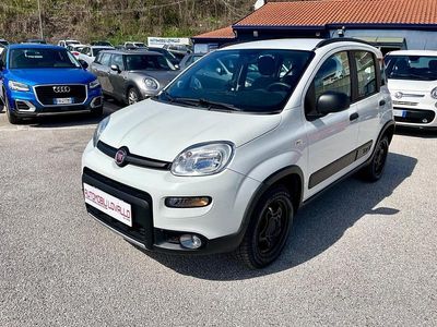 Gebraucht Fiat Panda 4x4 95 PS (69 kW) 2018 Weiß Kleinwagen