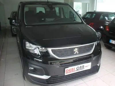 Usata Peugeot Rifter 110 CV (80 kW) 2021 Nero Monovolume