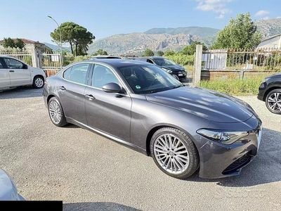 Usata Alfa Romeo Giulia Business 180 CV (132 kW) 2017 Grigio Berlina