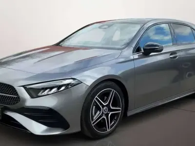 Usata Mercedes A180 AMG 136 CV (100 kW) 2025 Grigio Berlina