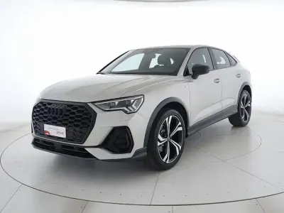 Usata Audi Q3 Sportback S-Line 150 CV (110 kW) 2020 Argento rugiada metallizzato SUV