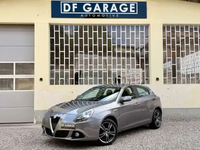 Usata Alfa Romeo Giulietta Distinctive 105 CV (77 kW) 2014 Grigio Utilitaria