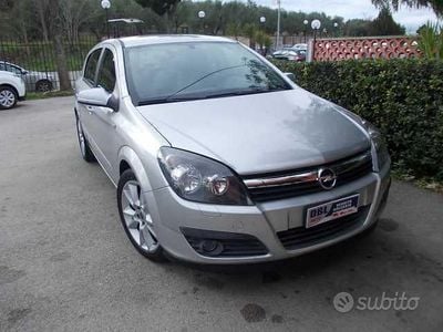 Usata Opel Astra 101 CV (74 kW) 2007 Marrone Berlina