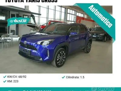 Nuova Toyota Yaris Cross Trend 131 CV (96 kW) 2026 Blu SUV