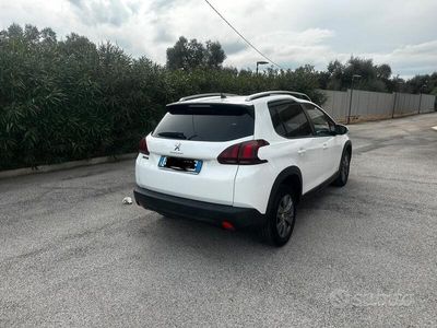 usata Peugeot 2008 BlueHDi 100 S&S Signature