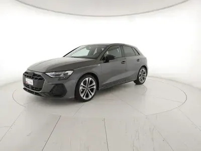 Usata Audi A3 S-Line 150 CV (110 kW) 2025 Grigio daytona perlato Berlina