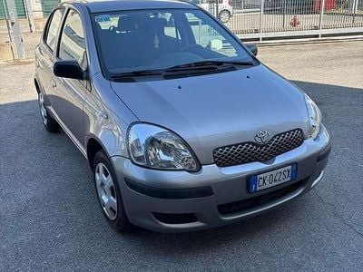 Usata Toyota Yaris 65 CV (47 kW) 2004 Utilitaria