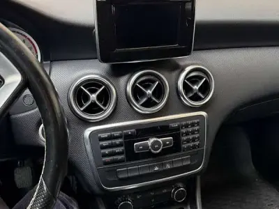 Usata Mercedes A180 Executive 109 CV (80 kW) 2015 Berlina