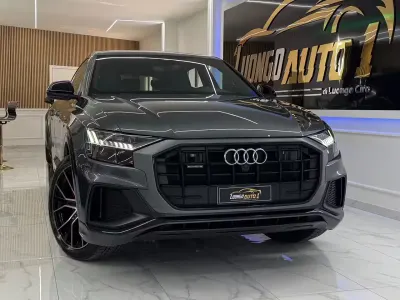 Usata Audi Q8 Sport 286 CV (210 kW) 2021 Grigio SUV
