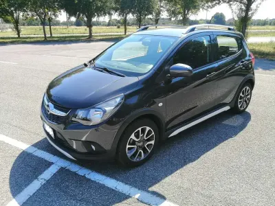 Usata Opel Karl Rocks 73 CV (53 kW) 2019 Grigio Utilitaria