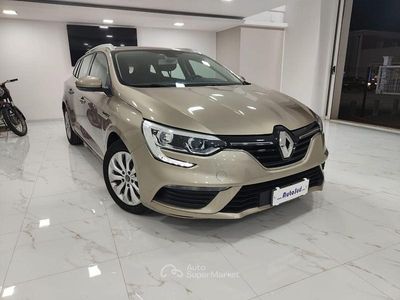 Usata Renault Mégane GrandTour 116 CV (85 kW) 2019 Oro Station wagon