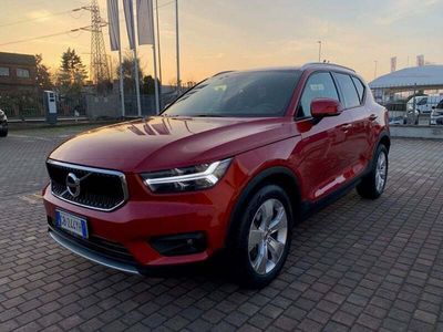 usata Volvo XC40 T2 Momentum Pro