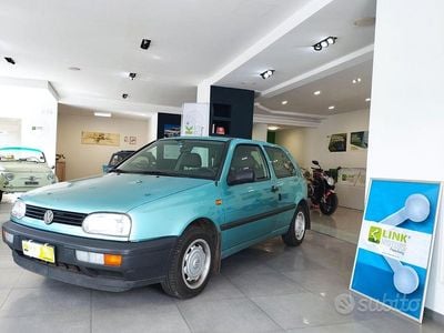 Begagnad VW Golf III 90 HK (66 kW) 1992 Grön Halvkombi