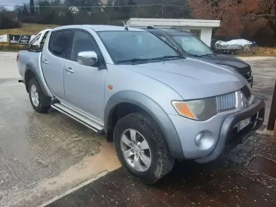 Occasion Mitsubishi L200 Invite 136 PK (100 kW) 2007 Zilver Pickup