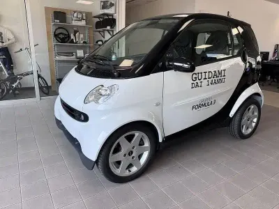 Nuova Smart ForTwo Coupé 2026 Bianco Utilitaria