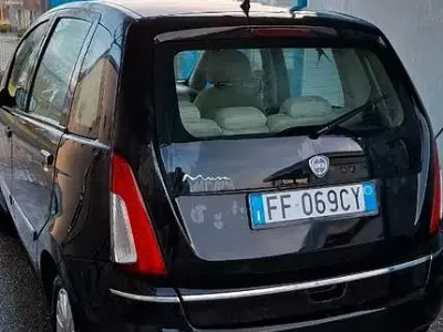 Usata Lancia Musa 2008 Nero Monovolume