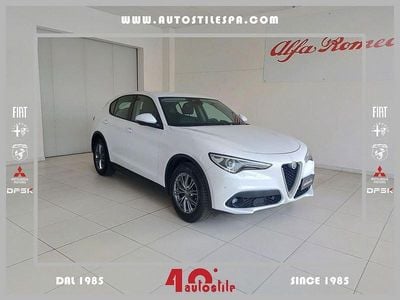 Usata Alfa Romeo Stelvio Executive 179 CV (131 kW) 2017 Bianco SUV