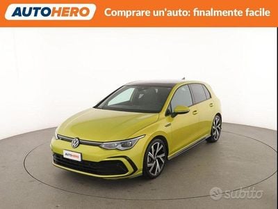 Begagnad VW Golf VIII R-line 150 HK (110 kW) 2021 Gul Sedan