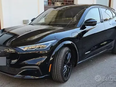 Usata Ford Mustang 169 CV (124 kW) 2021 Nero Station wagon
