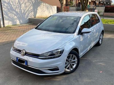 Usata VW Golf VII Highline 110 CV (80 kW) 2018 Berlina