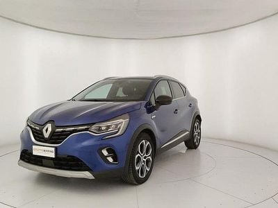 Usata Renault Captur Techno 160 CV (117 kW) 2022 Blu SUV
