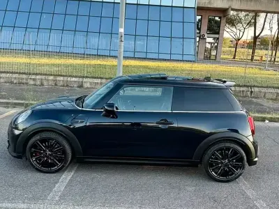 Begagnad Mini Cooper S 178 HK (130 kW) 2022 Halvkombi