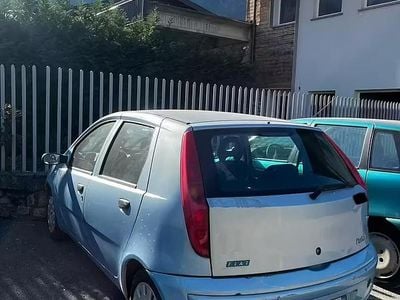 Usata Fiat Punto 86 CV (63 kW) 2002 Utilitaria