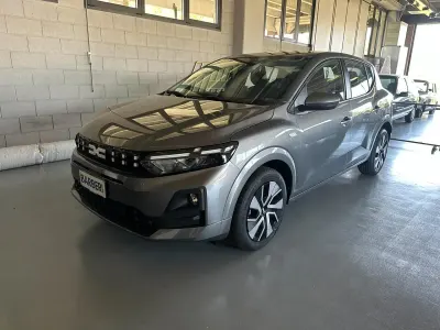 Nuova Dacia Sandero Expression 100 CV (73 kW) 2026 Grigio Berlina